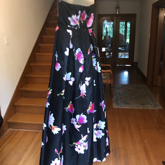 Sequin hearts butterfly floral strapless dress with sheer front - Picture 7 of 8